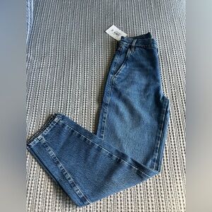 Frame The Candle Trouser in Swan. Size 23. New with tags. They were $298 + tax.